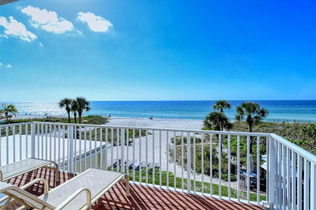 Laplaya 201C Breathtaking Gulf Panorama From This Corner End Unit With A Private Stairway To The Beach Longboat Key Kültér fotó